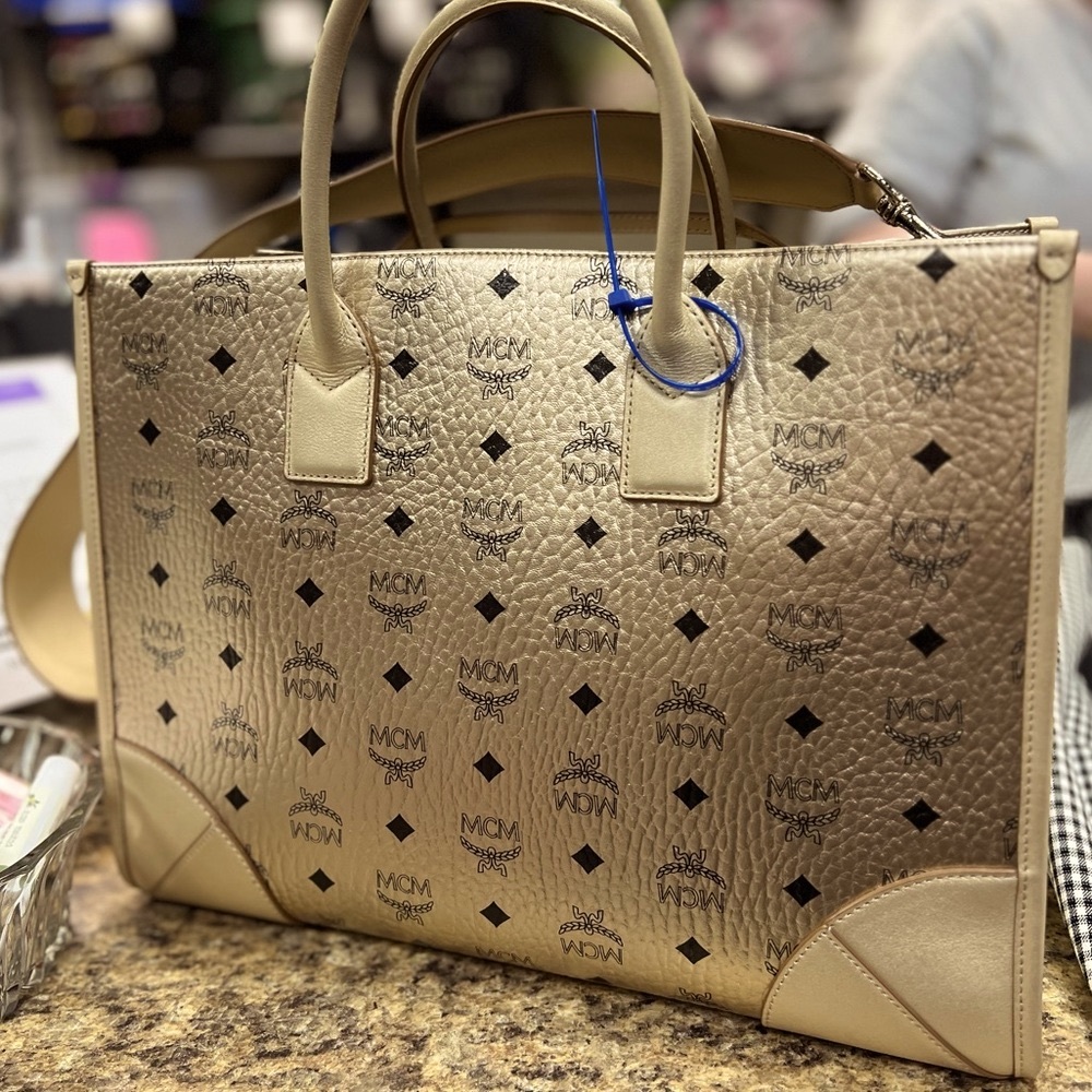 MCM large MCM-Visetos Munchen Tote “EXCLUSIVE “🔥 - Picture 3 of 6